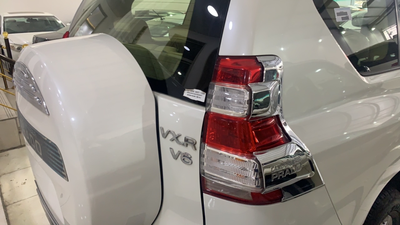 تويوتا لاندكروزر برادو